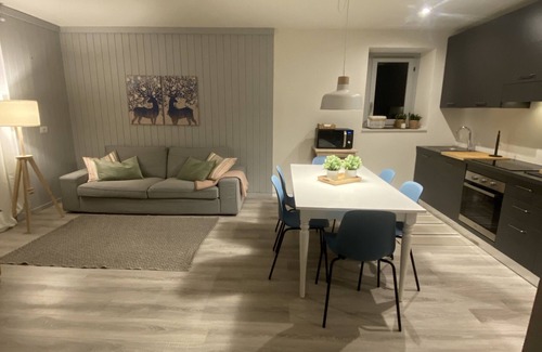 Isolaccia Apartment | 90sqm warm and cozy overlooking the square of Isolaccia.5 min from Bormio