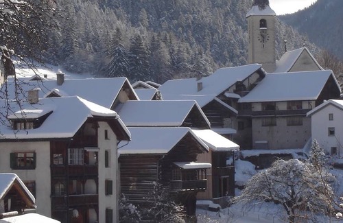 Filisur Apartment | 91 m² Apartment ∙ 4 bedrooms ∙ 8 guests
