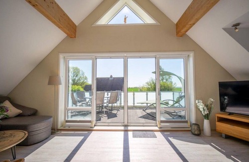 Gollendorf Apartment | 91 m² Apartment ∙ 2 bedrooms ∙ 6 guests