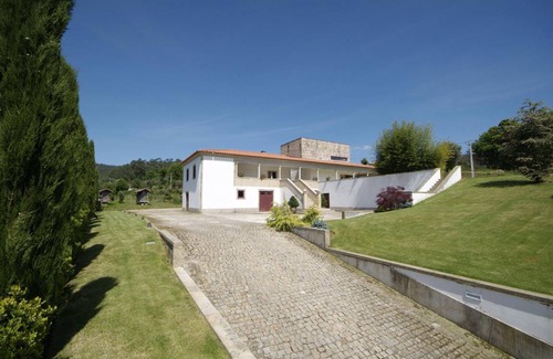 Fornelos House | 915 m² House ∙ 6 bedrooms ∙ 12 guests