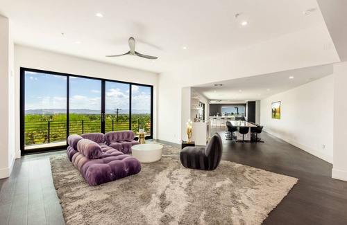 Copeland Hill House | 929 m² House ∙ 7 bedrooms ∙ 26 guests