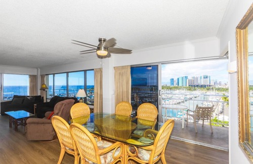 Waikiki Condo | 93 m² Condo ∙ 2 bedrooms ∙ 6 guests
