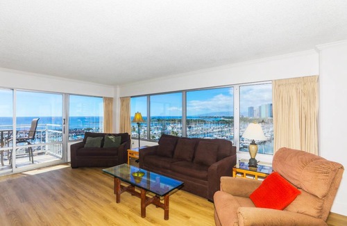 Waikiki Condo | 93 m² Condo ∙ 2 bedrooms ∙ 6 guests