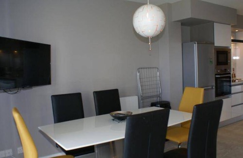 Moville House | 93 m² House ∙ 3 bedrooms ∙ 6 guests