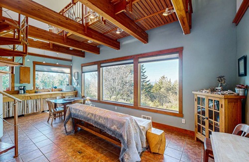 Port Orford House | 94 m² House ∙ 1 bedroom ∙ 6 guests