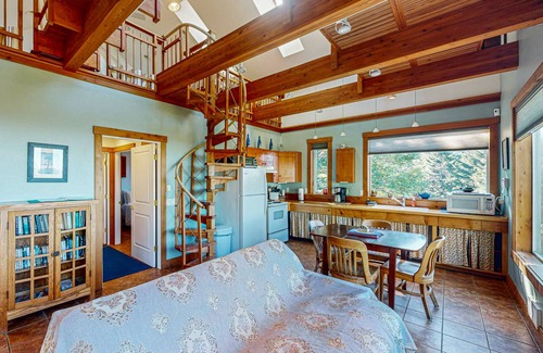 Port Orford House | 94 m² House ∙ 1 bedroom ∙ 6 guests
