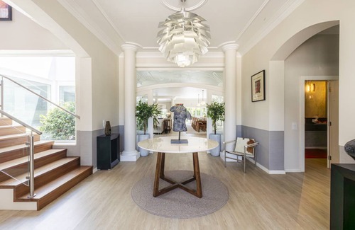 Cascais Villa | 942 m² Villa ∙ 8 bedrooms ∙ 16 guests