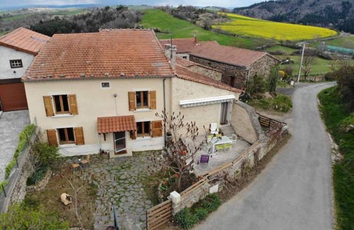 Saint-Privat-du-Dragon Cottage | 95 m² Cottage ∙ 3 bedrooms ∙ 6 guests