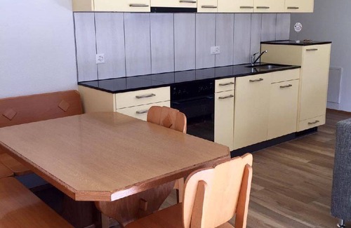 Fluehli Apartment | 95 m² Apartment ∙ 3 bedrooms ∙ 7 guests