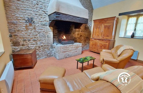 Saint-Mars-sur-la-Futaie Cottage | 95 m² Cabin ∙ 3 bedrooms ∙ 5 guests