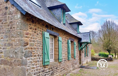 Saint-Mars-sur-la-Futaie Cottage | 95 m² Cabin ∙ 3 bedrooms ∙ 5 guests