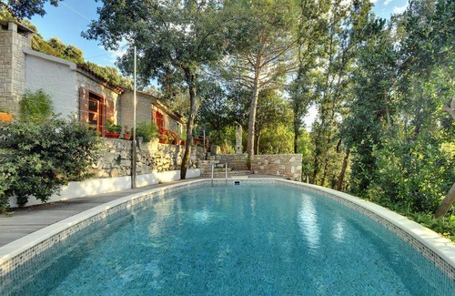 Rakalj House | 95 m² House ∙ 2 bedrooms ∙ 5 guests