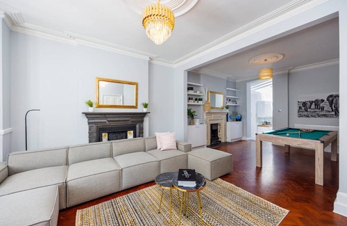 South Acton House | 96 m² House ∙ 6 bedrooms ∙ 12 guests