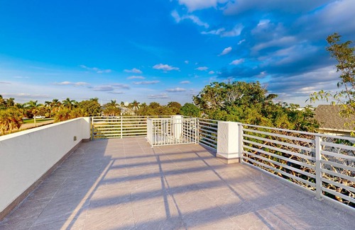 Isles of Capri Condo | 97 m² Condo ∙ 2 bedrooms ∙ 4 guests