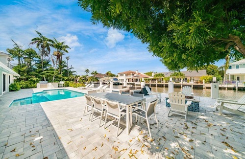 Tropic Isle House | 9743 Managed By Brampton Park