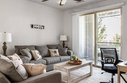 South Jordan Apartment | 98 m² Apartment ∙ 2 bedrooms ∙ 7 guests