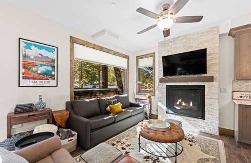 Lakeside Village Apartment | 98 m² Apartment ∙ 2 bedrooms ∙ 8 guests