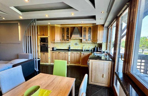 Debrecen Apartment | 98 m² Apartment ∙ 3 bedrooms ∙ 8 guests