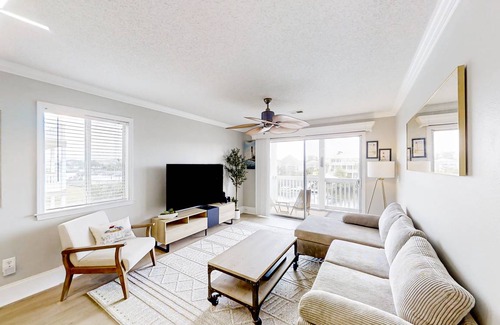 Carolina Yacht Landing Condo | 98 m² Condo ∙ 3 bedrooms ∙ 6 guests