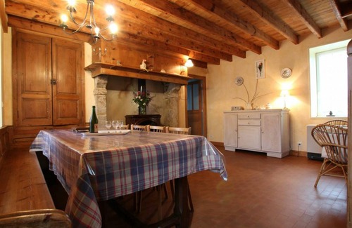 Montaigu-la-Brisette Cottage | 98 m² Cabin ∙ 2 bedrooms ∙ 4 guests