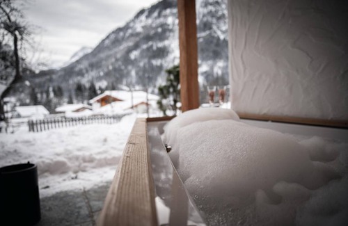 Bach Apartment | 99 m² Apartment ∙ 2 bedrooms ∙ 5 guests