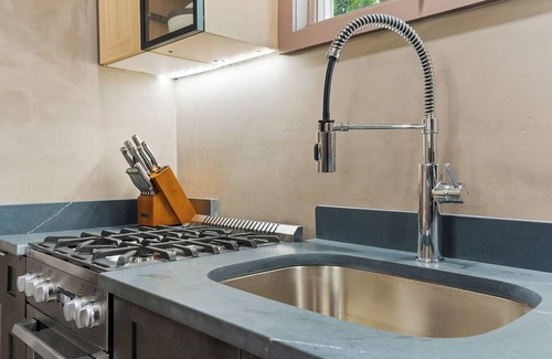Greenwood Lake Apartment | A 1-bedroom suite in beautiful Greenwood Lake