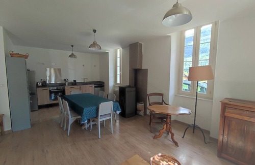 Beauvezer Apartment | A 15 mn du Val Dallos, T3 6 Personnes sur Terrain Arboré de 700 m²