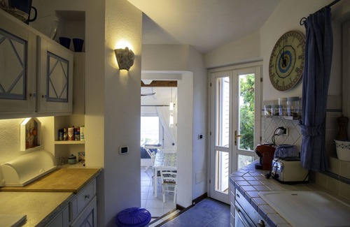 Costa Paradiso House | A 300 m dal Mare, Piscina a Sfioro, Vista a 180 Gradi, Wifi