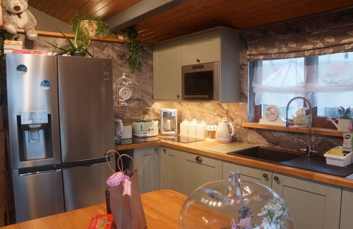 Clachtoll House | A 3 minute walk to the beach, beautiful mountains and Lochs