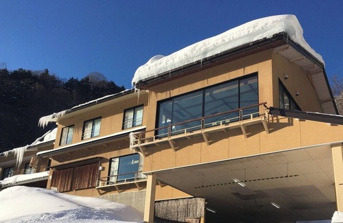 Matsumoto Hotel | A 6tatami Japanesestyle room with a view of the /Matsumoto Nagano