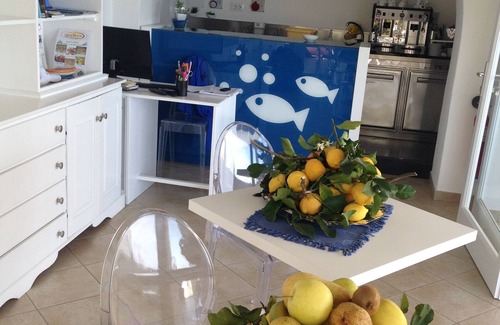 Malfa House | A Alera Room and Breakfast