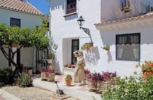 Priego de Cordoba House | A beautiful Spanish family home located in a beautiful peaceful setting.
