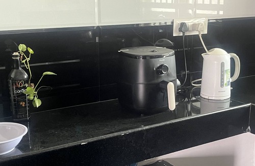 Pollachi House | A/C 3BHK house with great views,Full kitchen strong WI-FI in heart of Pollachi.