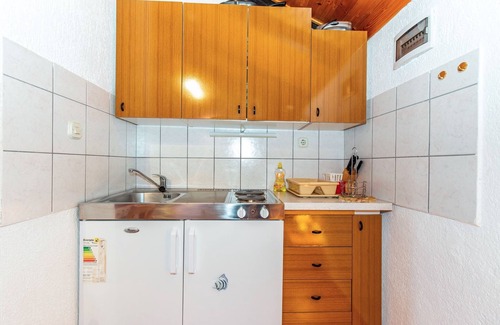 Bakar Apartment | A Cosy Loft Studio Apartment