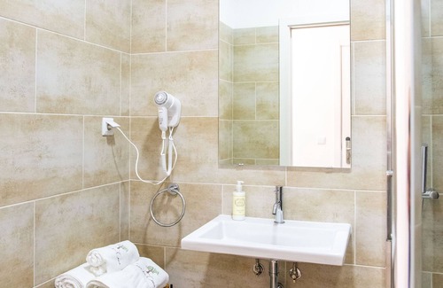 Almodovar e Graca dos Padroes House | A Casa da Cerca