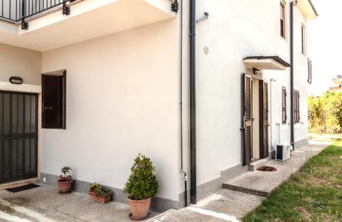 Frattocchie Apartment | A casa di Marco Guesthouse 2 - Apt di Ciampino e stazione per Roma