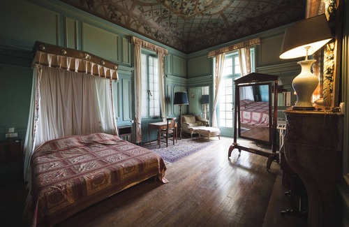 Nomecourt Other | A castle/family house with charm and comfort in a large park