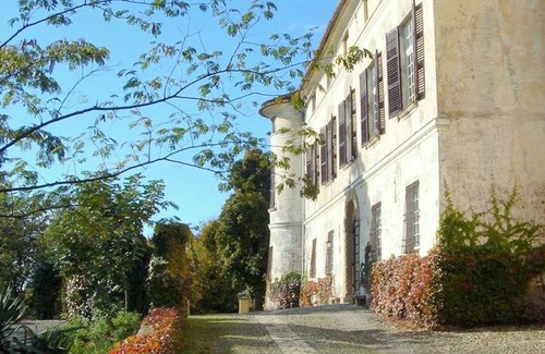 Rocca Grimalda Apartment | A Castle Stay in Wine Country