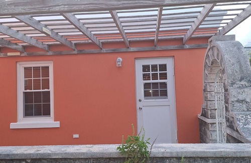Sandys House | A charming, peaceful cottage in awesome Sandy's, Bermuda with WiFi, AC,