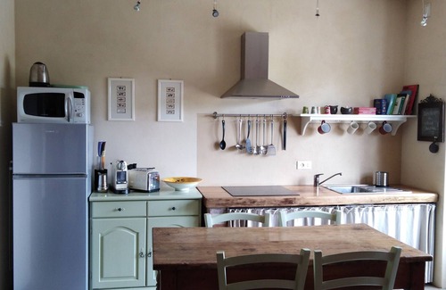Parlascio Apartment | A corner of paradise with breathtaking views of the hills!