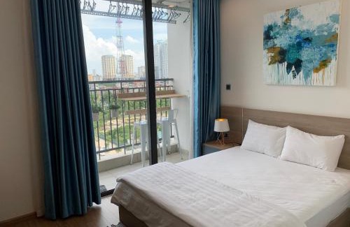 Tu Liem Apartment | A Cosy Apartment in Vinhomes Green Bay Ha Noi