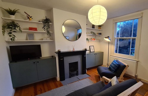 Bramcote House | A Cosy Home in the Heart of Beeston