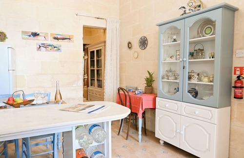 Birzebbuga House | A Cosy Nest Overlooking The Sea, Birżebbuġa, Malta
