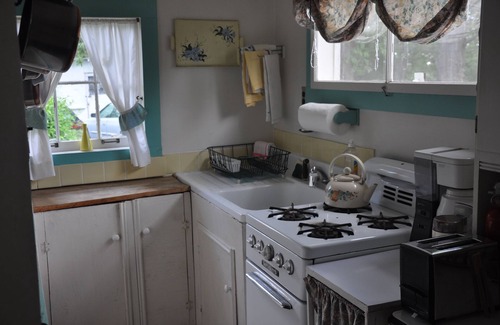 Hector Cottage | A cozy country "Doll House," with everything to meet your needs.