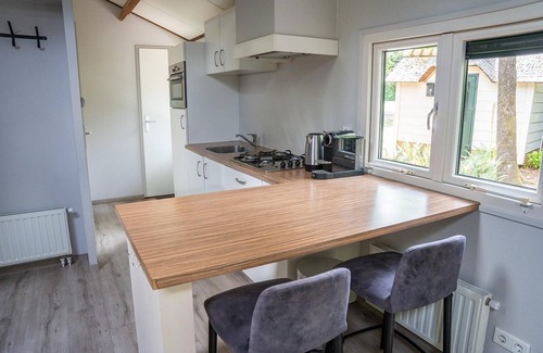 Ermelo House | A cozy farmhouse-style cottage in a wooded area with plenty of privacy. Want to get away from it all and enjoy nature? This is possible in this comfortable 4-person accommodation at the Heivlinder near the Speulder Forest and the moors of Ermelo!
