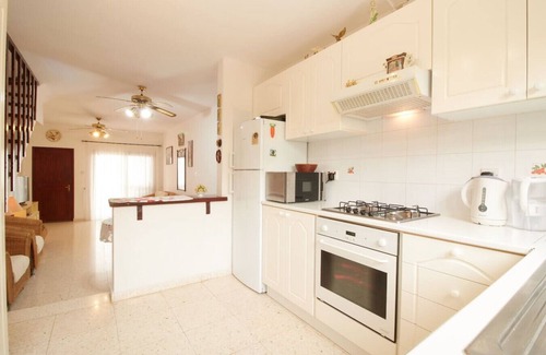 Melanos House | A cozy townhouse with stunning patio views in Paphos!