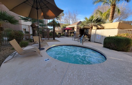 Deer Valley Condo | A cute and cozy 1 bedroom,1bathroom condo in the heart of North Phoenix!