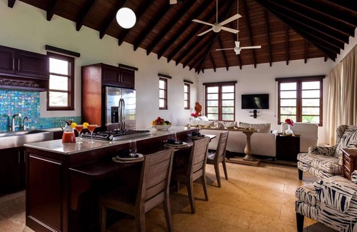 Long Bay Village Villa | A delicate and luxurious private resort