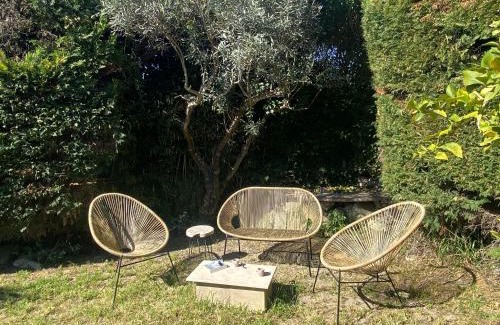 Boulbon House | "A Deux Pas de la Montagnette", mazet provencal 4 personnes