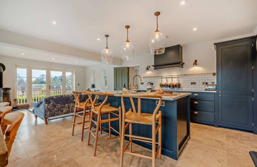 Lechlade Cottage | A dog friendly Cotswolds cottage - Hillview